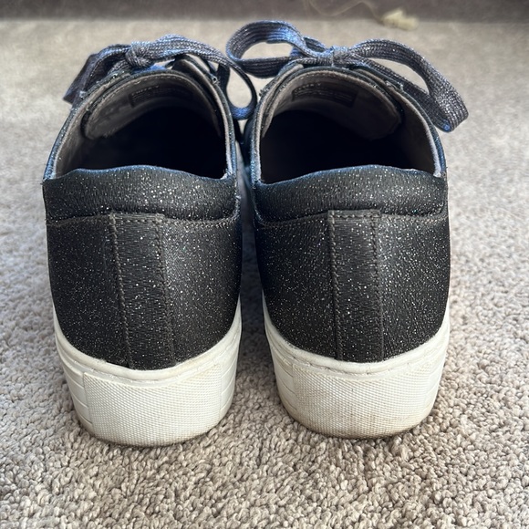 Kenneth Cole Platform Sneakers - Picture 2 of 4
